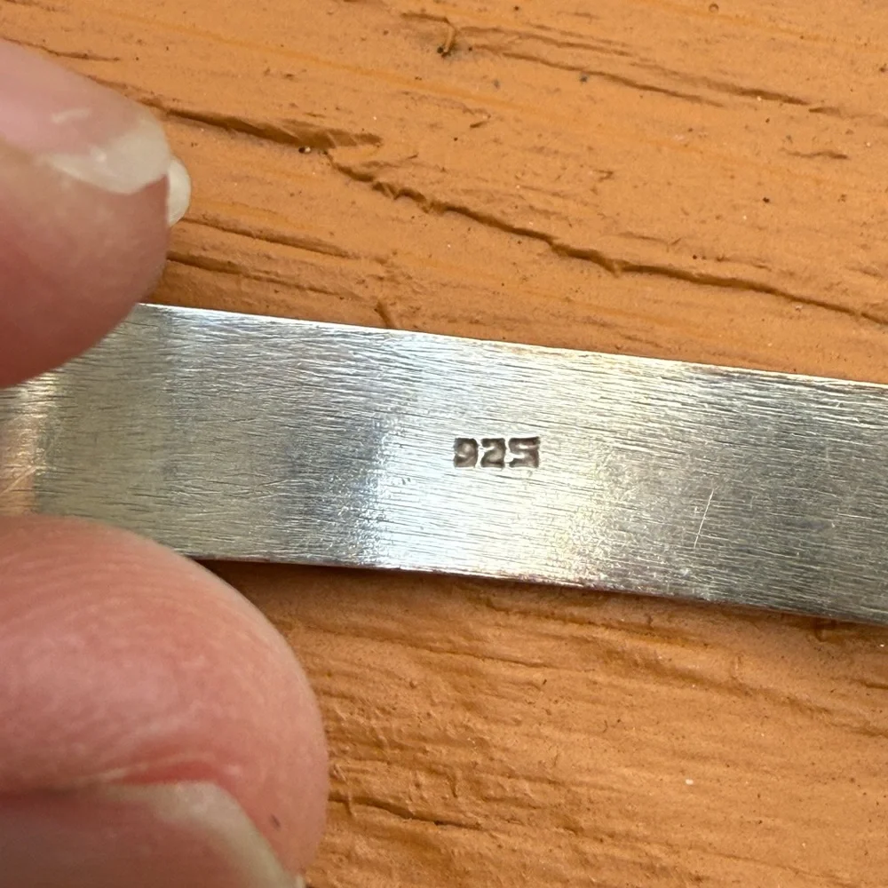 Thick Sterling silver cuff bracelet from Mexico. stamped Mexico 925. - Picture 4 of 5